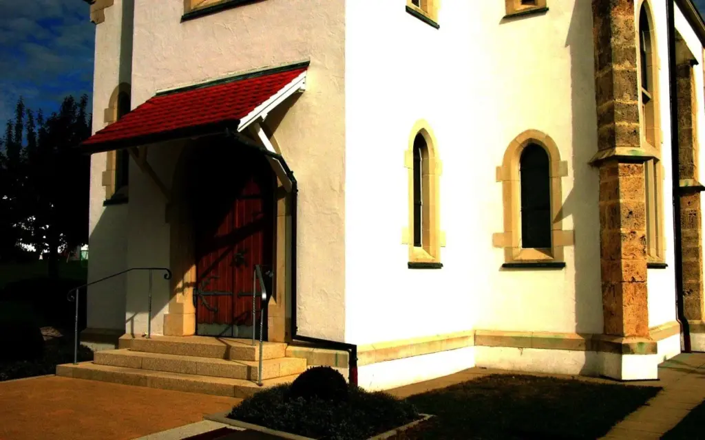 Kircheneingang der Pauluskirche Stockach
