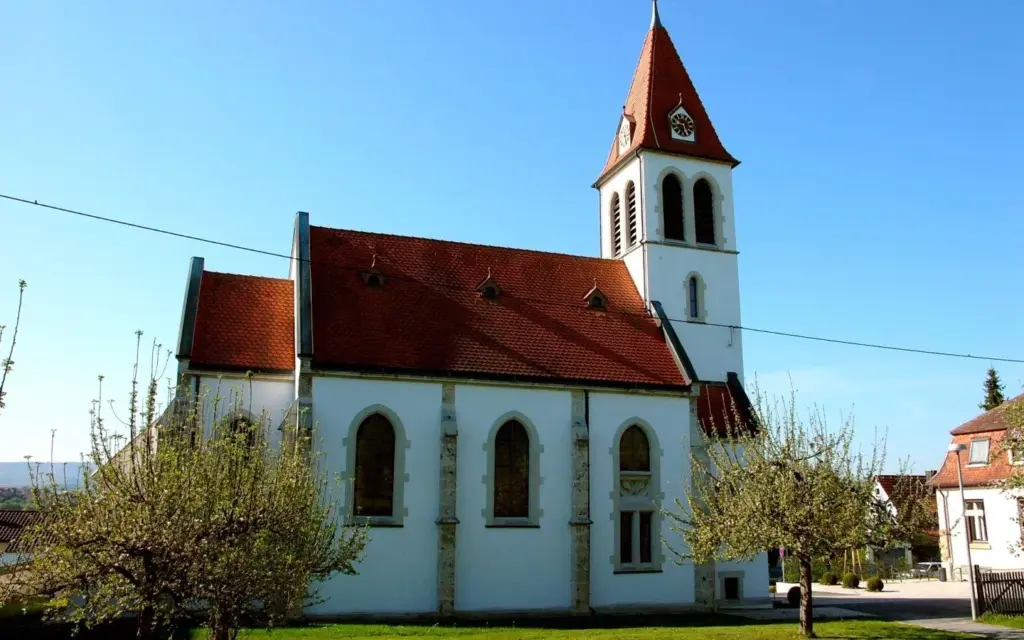 Seitenansicht der Pauluskirche Stockach