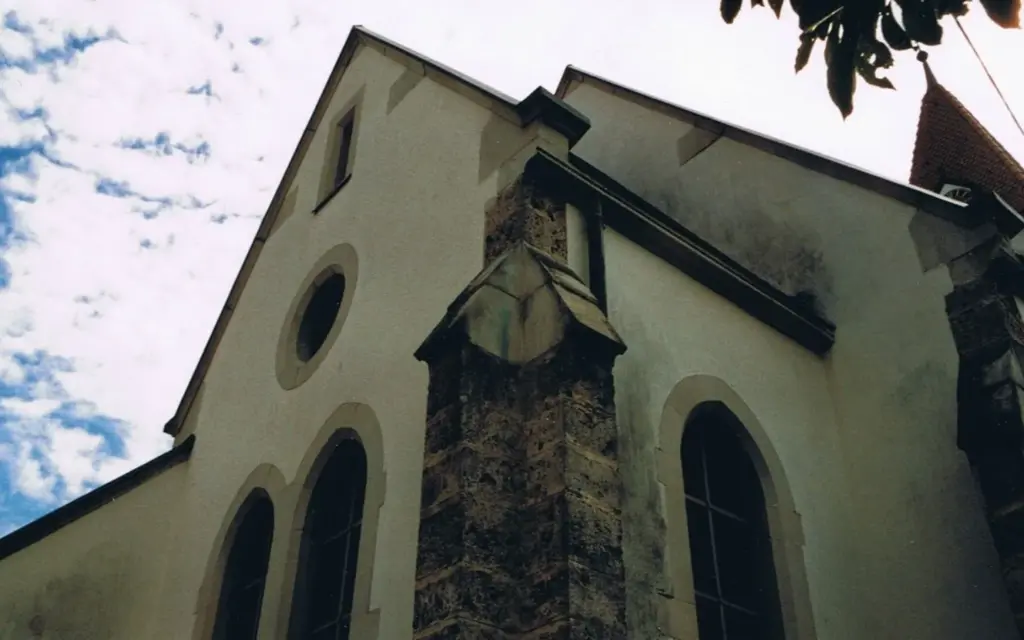 Giebel der Pauluskirche vor der Sanierung